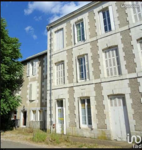 Appartement Préférence - Hypercentre Avec Parking Privé Gratuit Et Lit Queen Size Poitiers